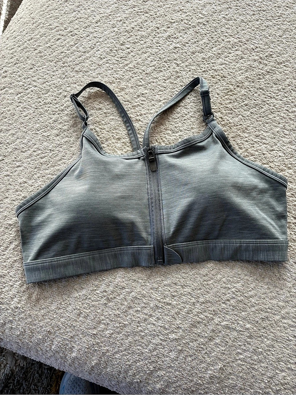 New w/o tags Nike Indy High Support Padded Front-Zip Sports Bra - Gray